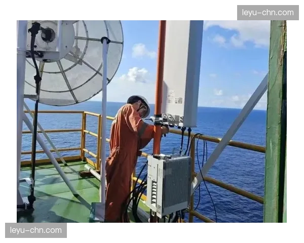 通讯：揭秘保障联赛全球信号稳定传输的海底光缆与备用卫星链路